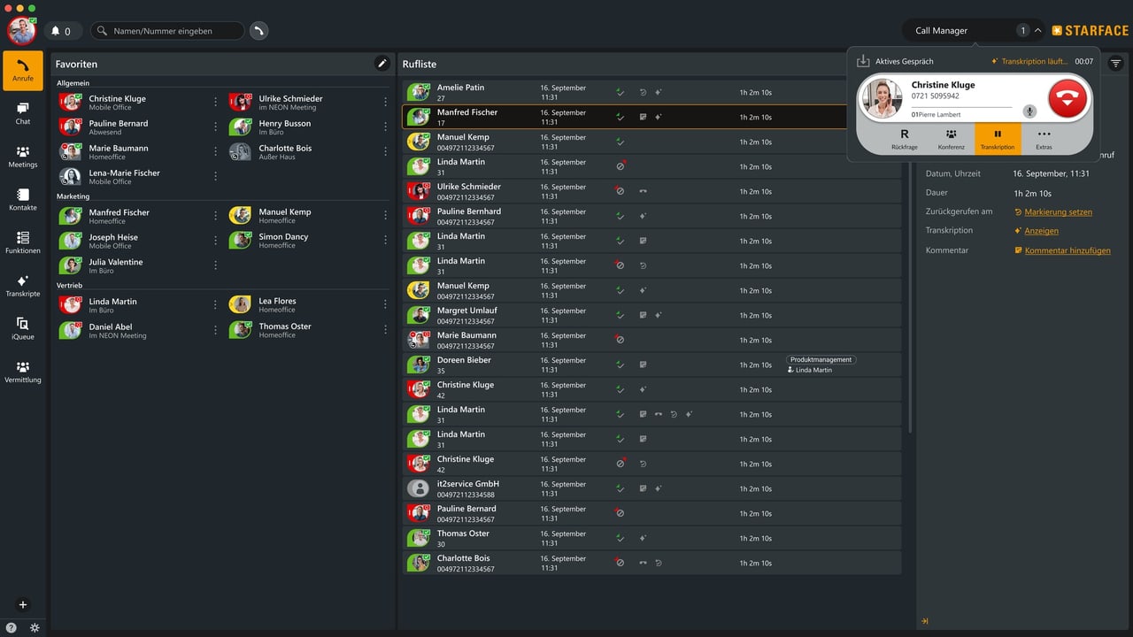 STARFACE App für macOS im dunklen Design: links Favoriten mit Präsenzstatus, Mitte die Rufliste, oben rechts der Call Manager mit einem aktiven Gespräch und laufender Transkription