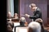 Dirigent zeigt Einsatz – Orchesterentwicklung & Coaching