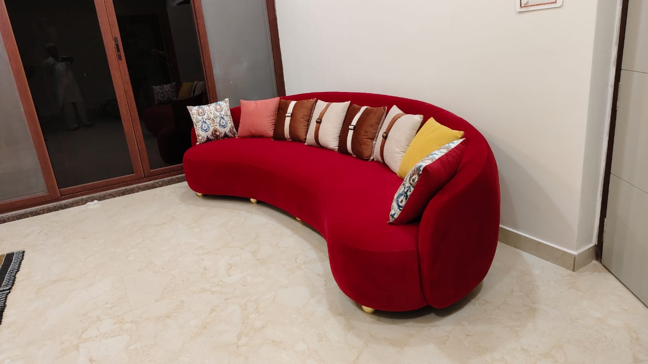 Ruby Curve with Cushions