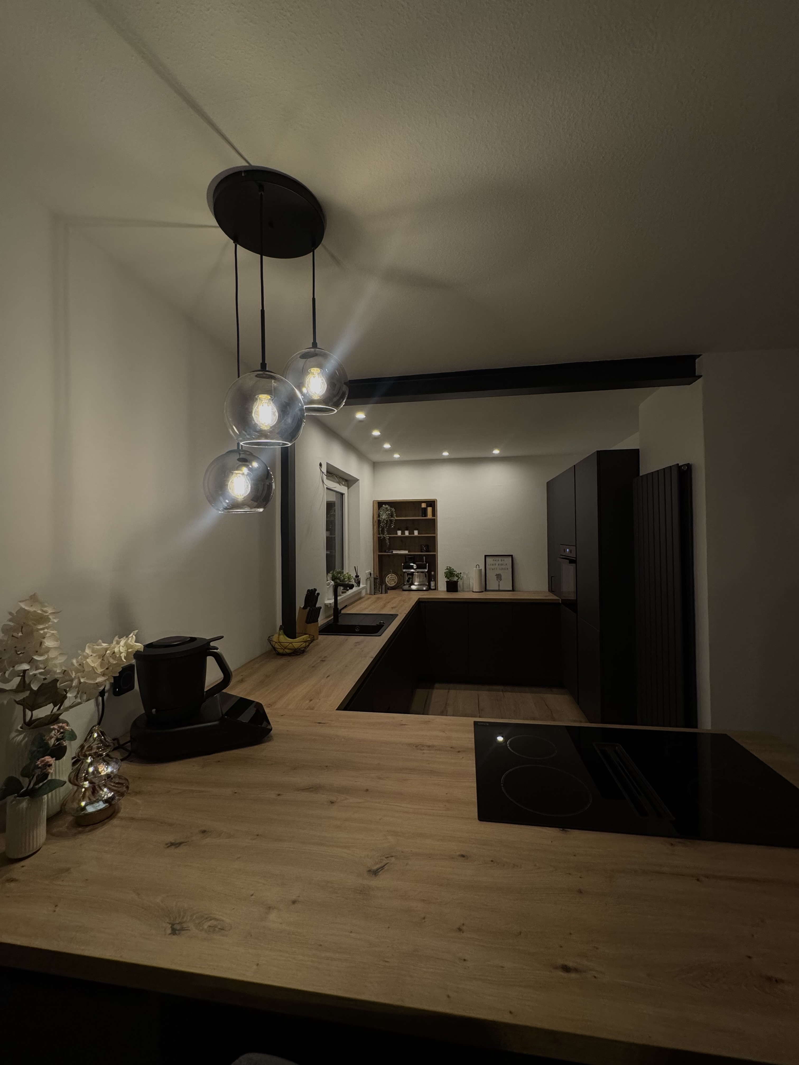 Moderne Dunkle Eleganz 