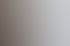 Eine Hand zeigt auf eine Webseite mit dem Titel "Tourenangebot" und dem Logo "Prag". Ein Wasserglas steht daneben.