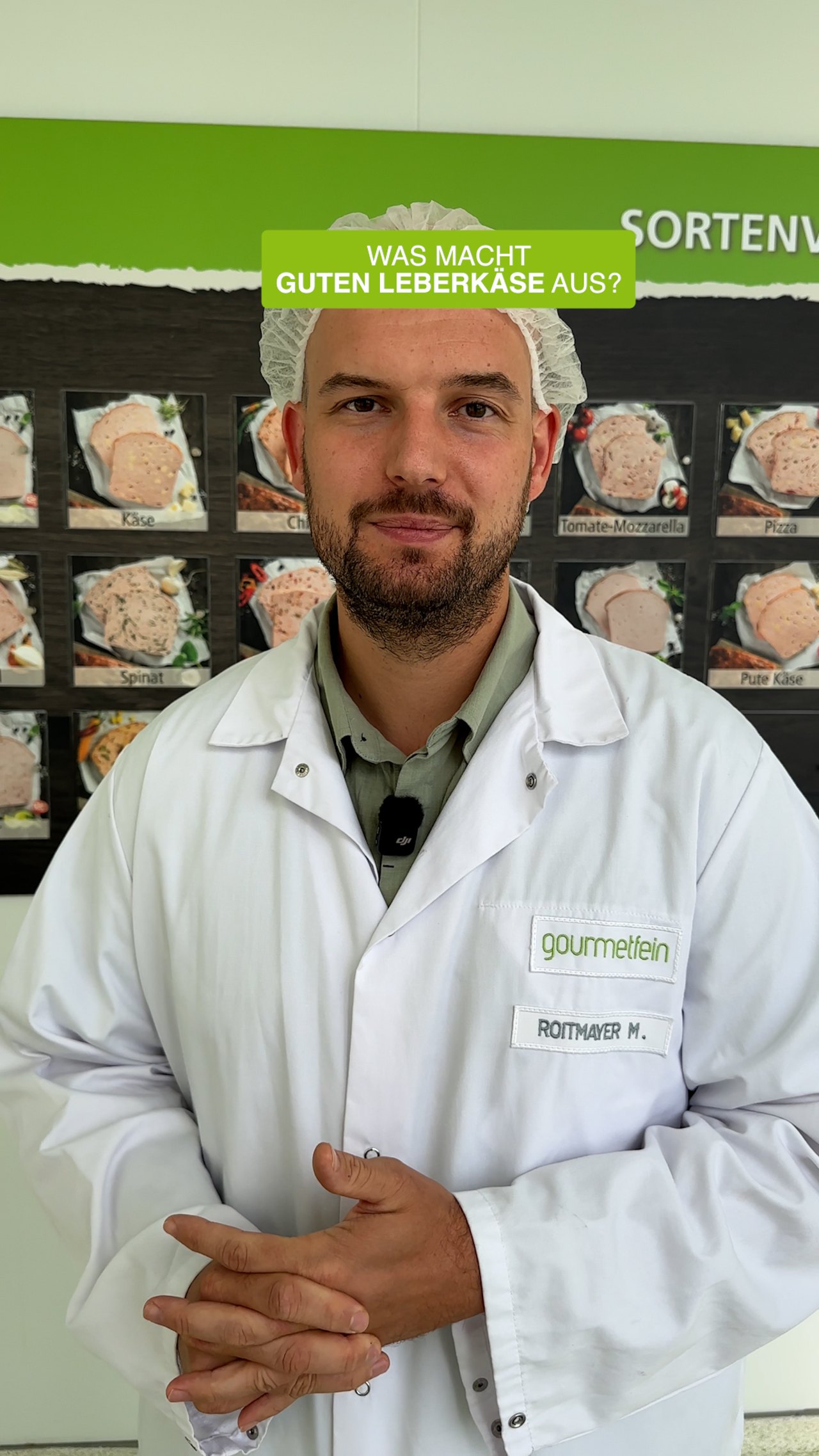 gourmetfein-Mitarbeiter erklärt die Qualität von Leberkäse