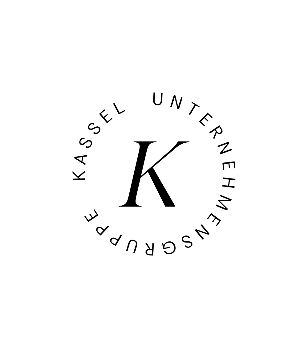 Logo der Kassel Unternehmensgruppe mit einem großen K in der Mitte, umgeben von Text in einem Kreis.
