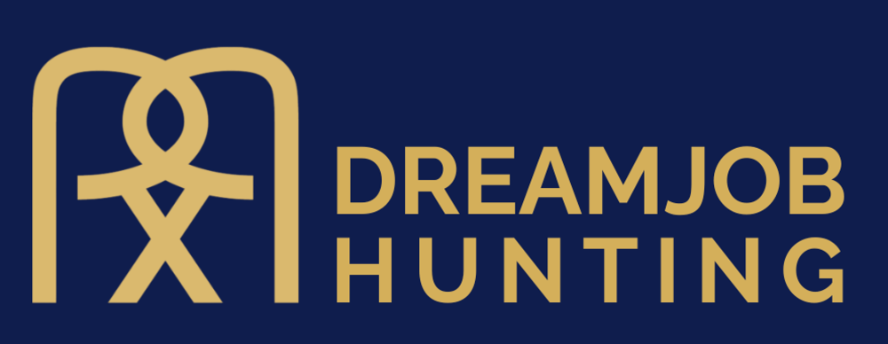 Logo von Dreamjob Hunting mit einer stilisierten goldenen Figur in einem Rahmen auf dunkelblauem Hintergrund.