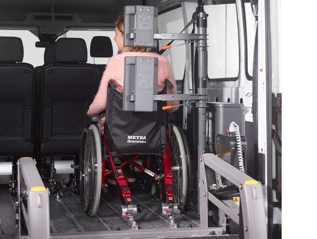 Ford Transit mit Linearlift AL1 – Bild 4