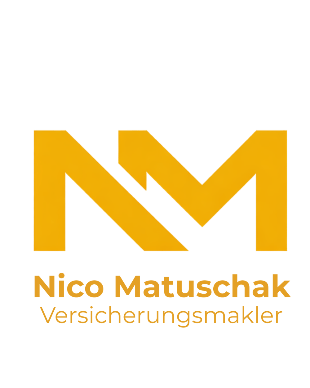 Goldfarbene Buchstaben NM als Logo auf dunkelgrünem Hintergrund.