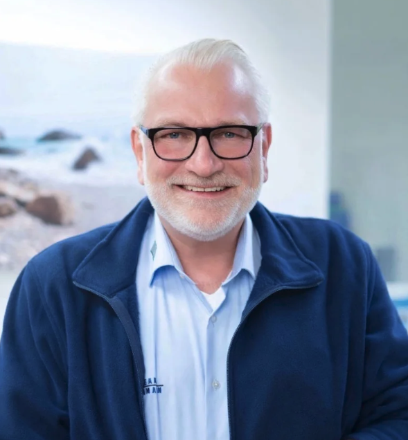 Dr. Andreas Buschmann