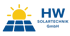 Logo HW Solartechnik GmbH, gelbe Sonne über blauen Solarmodulen auf dunkelgrünem Hintergrund.