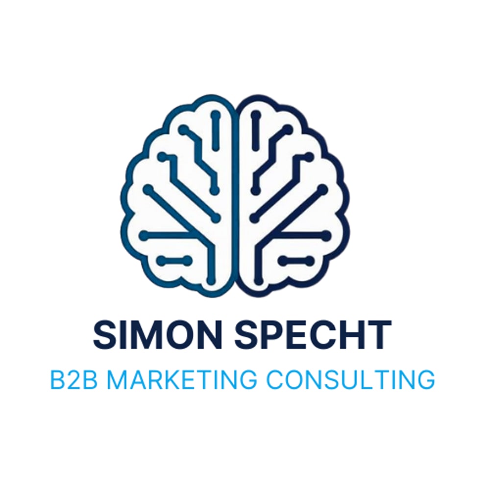 Logo von Simon Specht B2B Marketing Consulting: Gehirn in Blau mit Schaltkreisen, darunter Text.