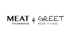 Schwarzes Logo mit „MEAT STEAKHOUSE“ und „GREET BEER + WINE“, getrennt durch eine vertikale Linie.