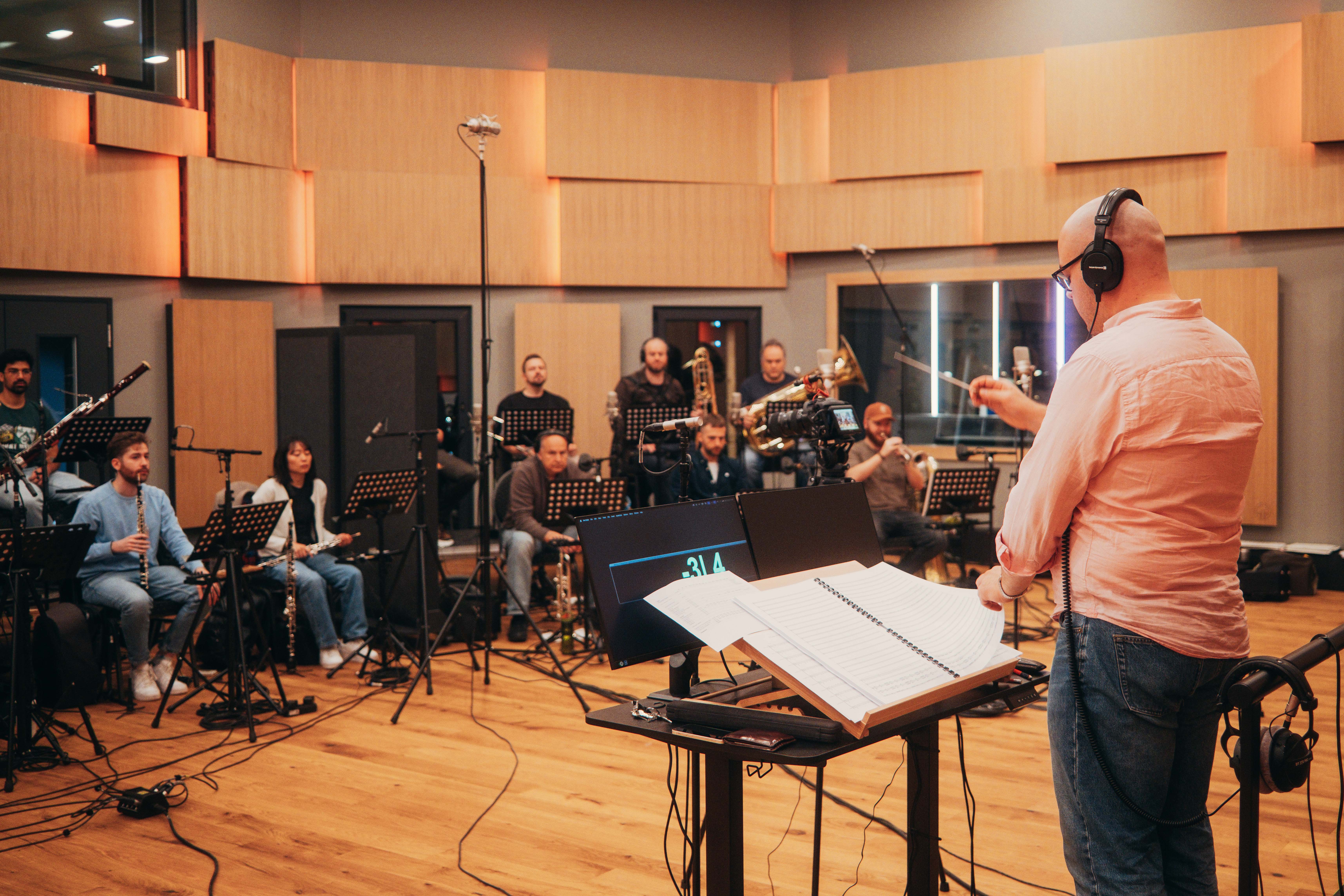 Brass Section — Massive tutti orchestra swells captured with natural room ambience for thunderous, high-impact action cues.