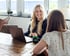 Janina von SOS im Beratungsgespräch mit einem Kunden – individuelle Prozessberatung und digitale Lösungsentwicklung für mittelständische Unternehmen.