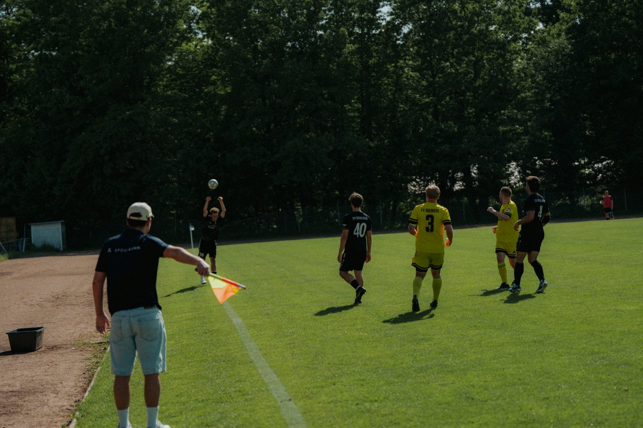 Assistent zeigt den Einwurf an