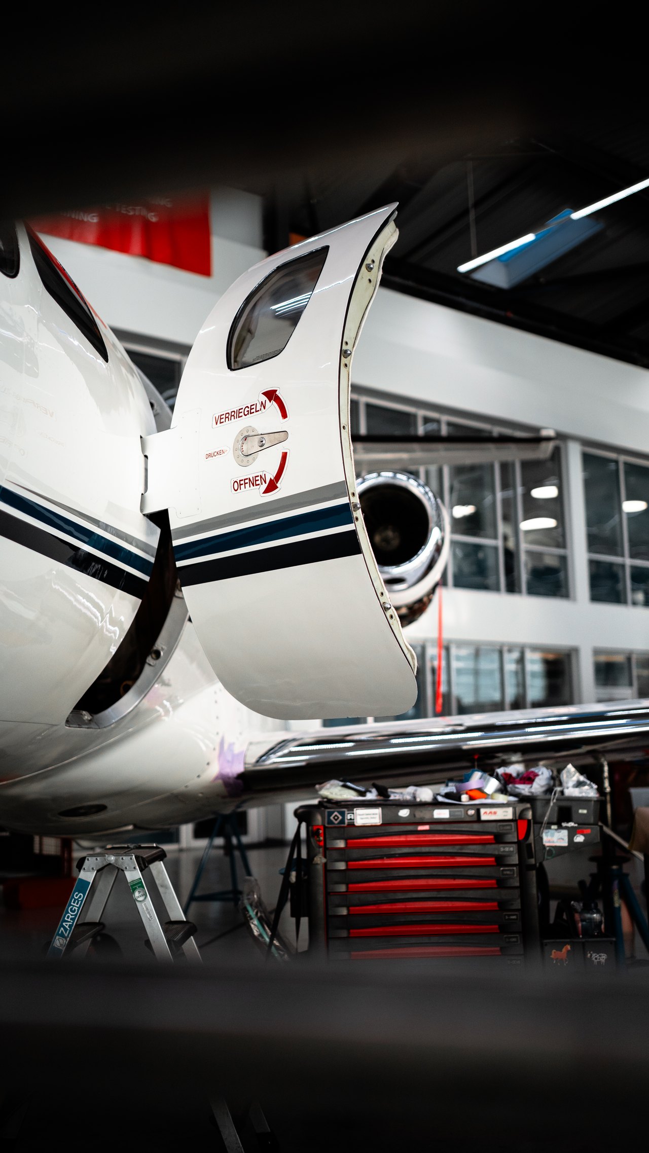 Produktion im Hangar