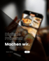 Mann in weißem Anzug und schwarzer Krawatte; Text: "Digitale Präsenz? Machen wir. Media Works. LOS!"