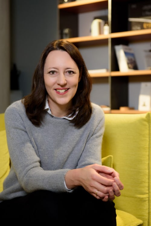 Dr. Julia Aulmann