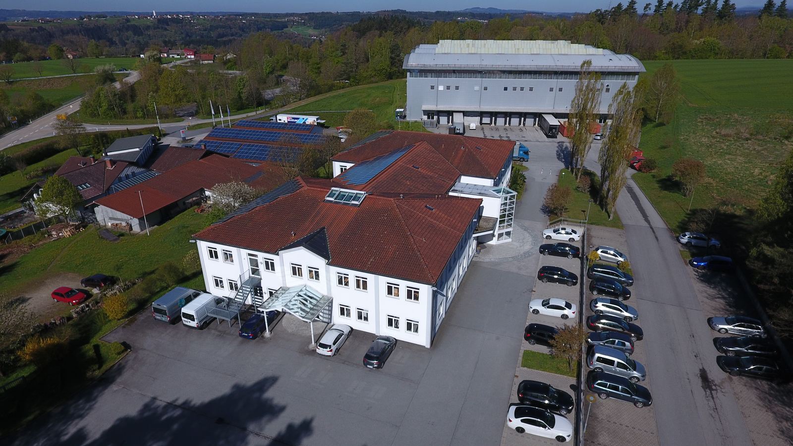 Das B.I.C. Business Innovation Center in der Salzweger Straße in Passau aus der Luft