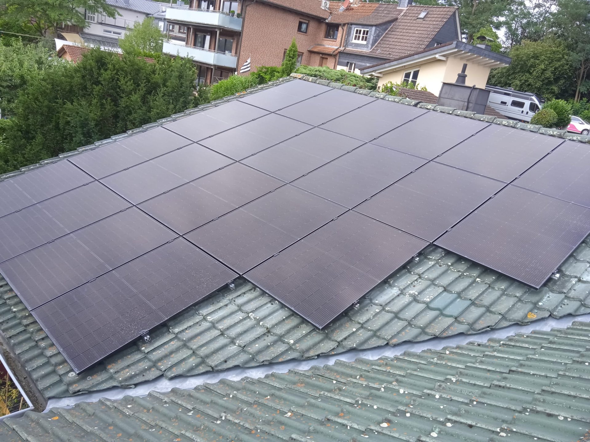 Solarmodule Montage