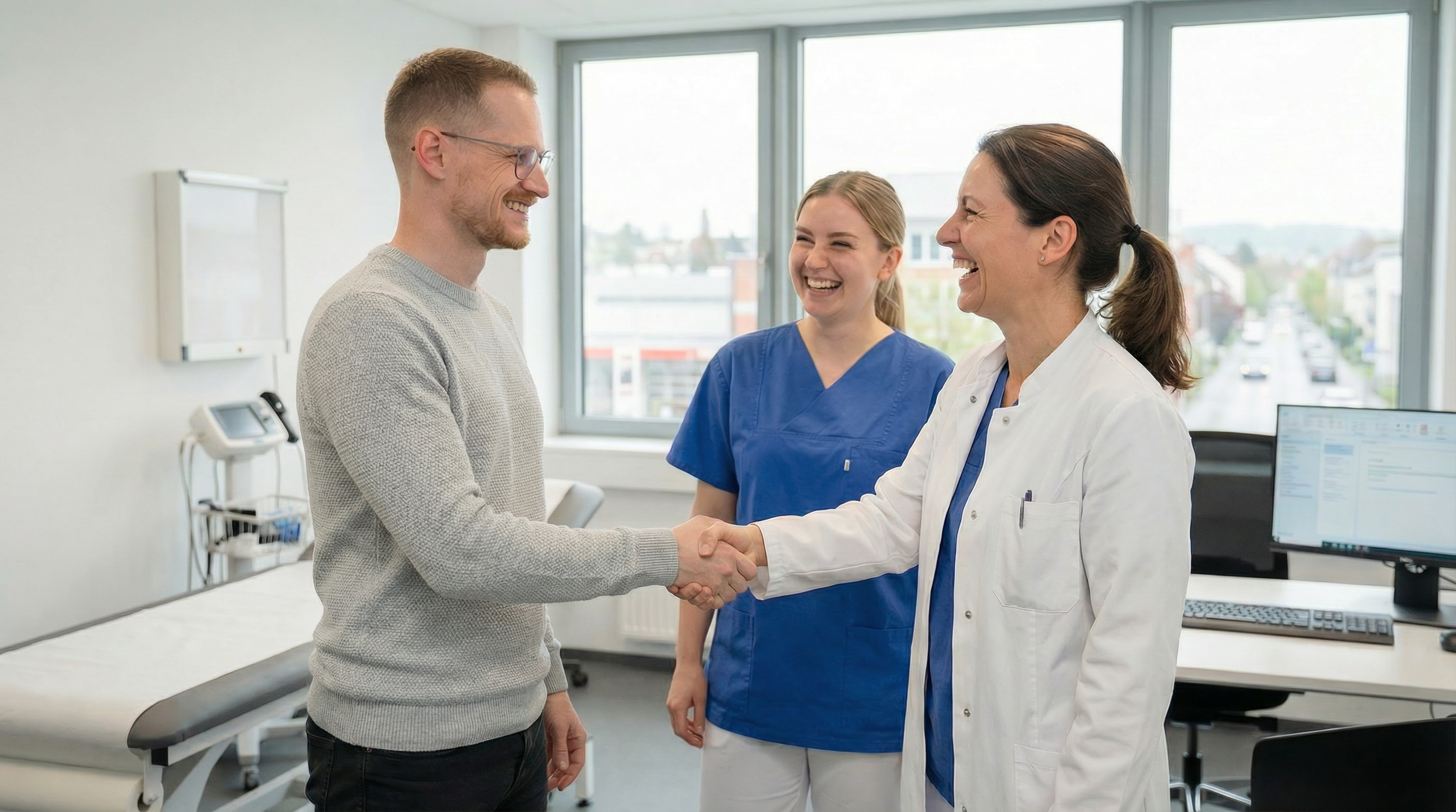 Medizinisches Team in Beratungssituation