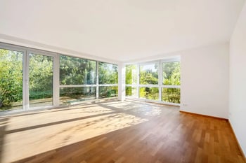 Helle und neuwertige 2,5 Zimmerwohnung mit Terrasse, Garten & Stellplatz in Top Lage in Frankenbach