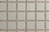 Quadratische Pflastersteine mit Kiesfugen