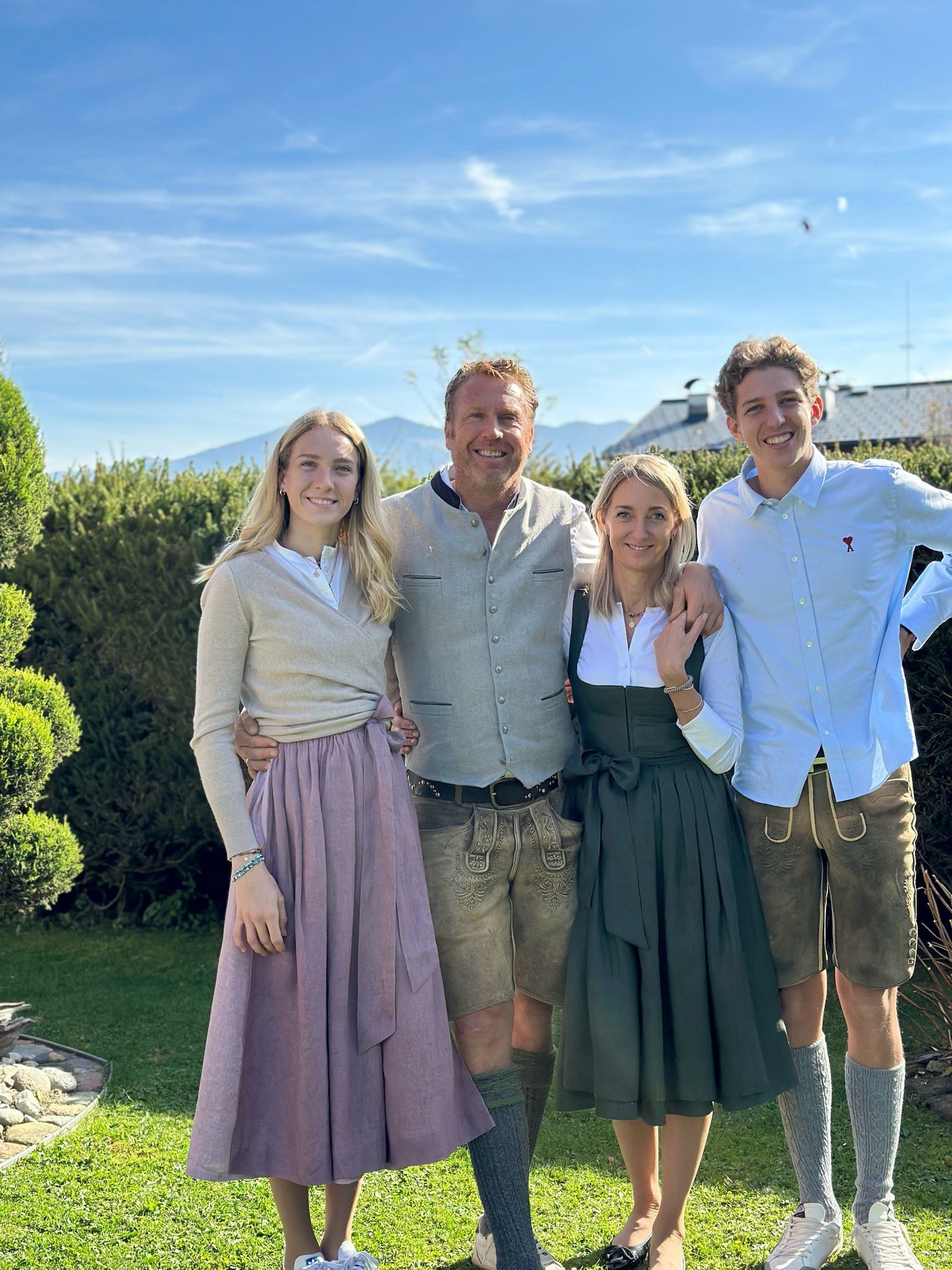 Mara, Tobias, Gabi a Luca Mooslechnerovi, hostitelská rodina Familienresort Central Flachau