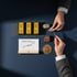 Gold, Aktienchart, Immobilie und Bitcoin als Anlageklassen