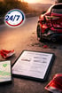 Beschädigtes rotes Auto am Straßenrand mit "24/7" Logo, Tablet mit "UNFALL-GUTACHTEN" und Smartphone mit Karte.