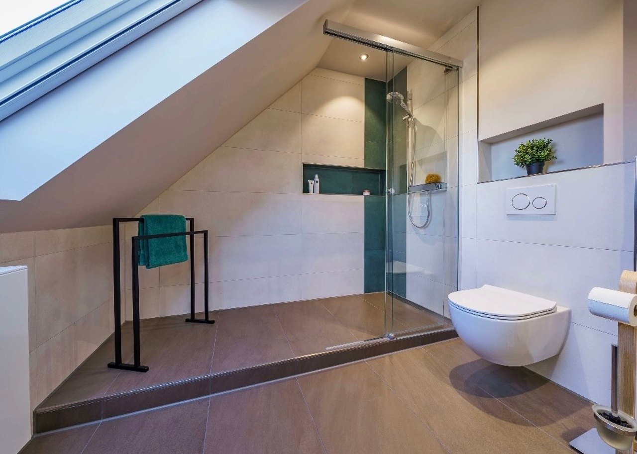 Badumbau große begehbare Dusche nachher
