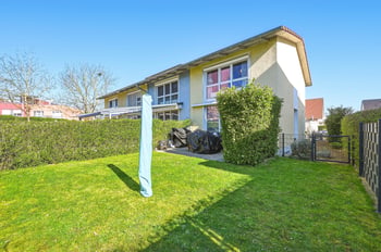 4,5-Zimmer-Reihenendhaus mit Garten, Garage, Carport & Balkonkraftwerk in bester Lage in Biberach