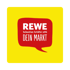 Sponsorenlogo "REWE Sebastian Schäfer oHG Dein Markt", weißer Text auf roter Sprechblase auf gelbem Quadrat.