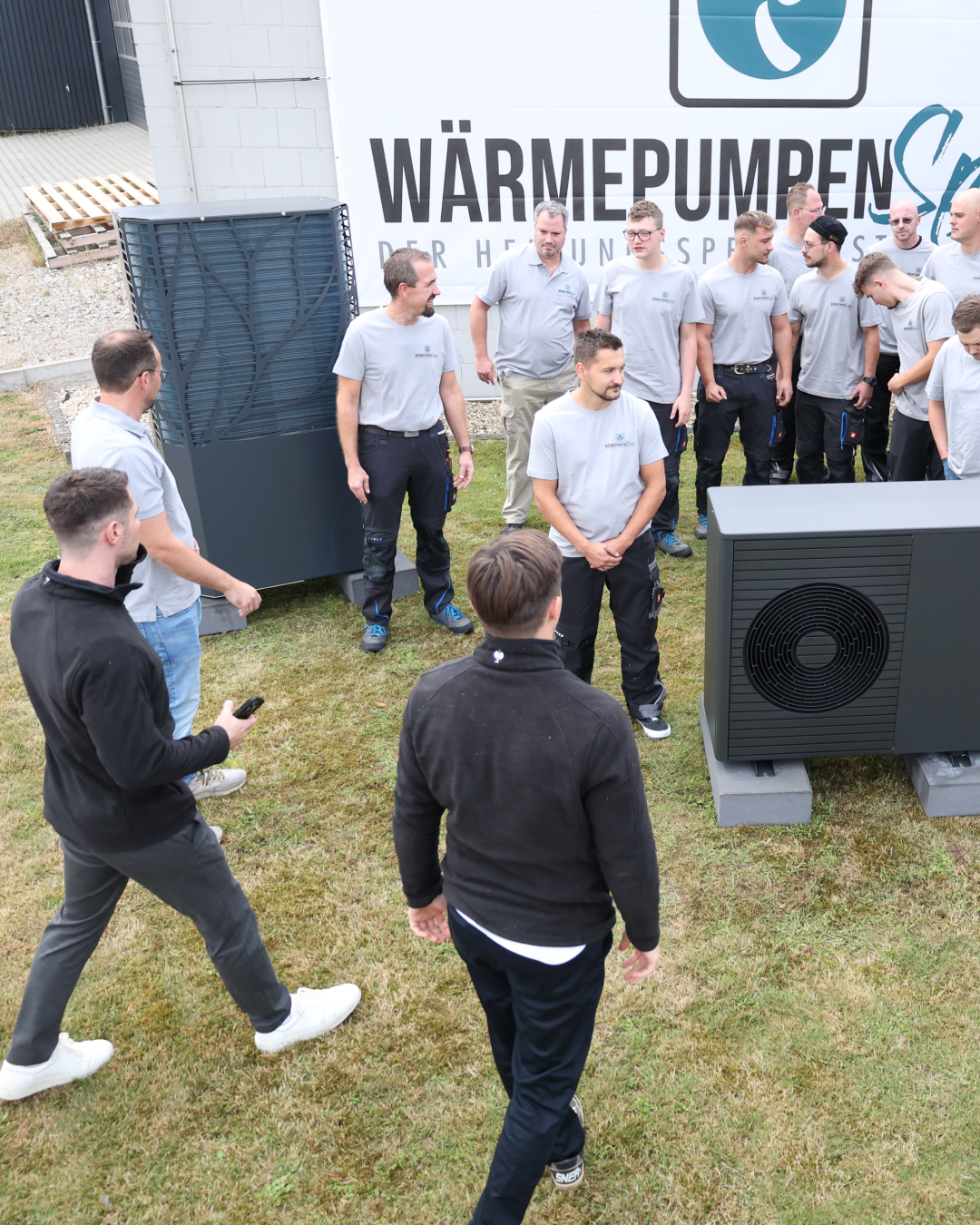 Dein Team vor Ort