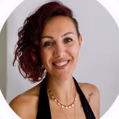 Porträtfoto von Tina, Teilnehmerin im Gruppenkurs
