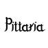 Schwarzer Schriftzug "Pittaria" in verschnörkelter, serifenloser Schrift auf dunkelgrünem Hintergrund.