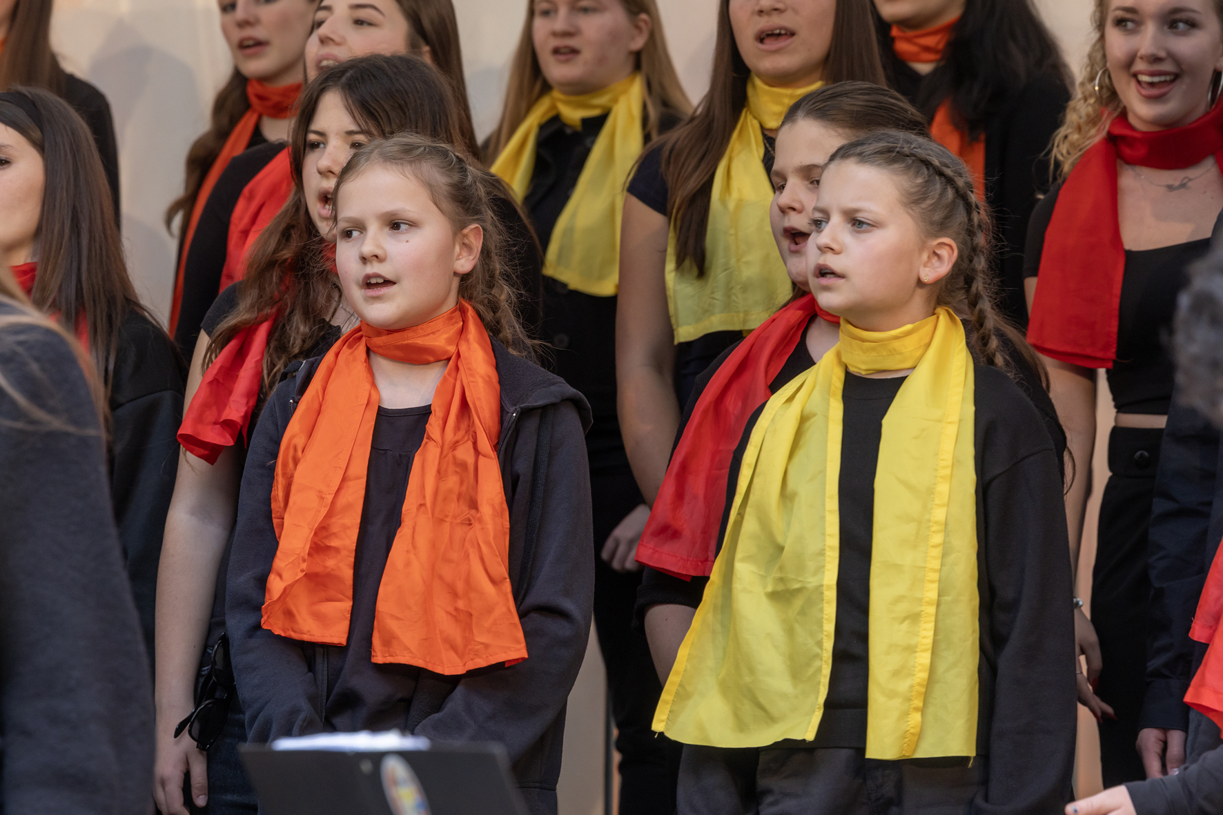 Choirs of the BG and BRG Knittelfeld in the Landhaushof at the Long Night of Choirs, Voices of Spirit 2025, Graz