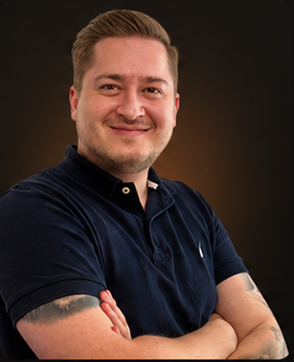 Dominik_Baumgaertner_Teamfoto.png