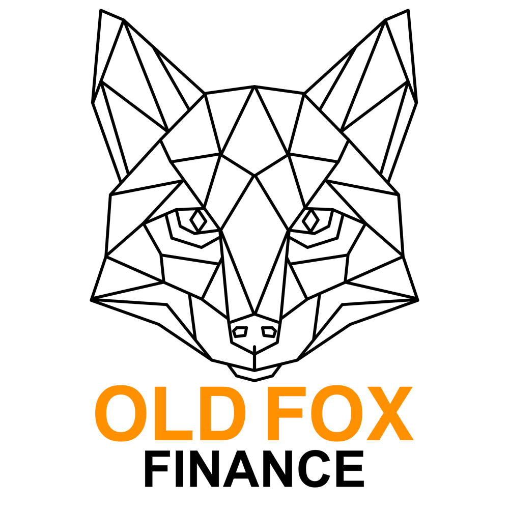 Geometrischer Fuchskopf mit den orangefarbenen Worten "OLD FOX" und dem schwarzen Wort "FINANCE" darunter.