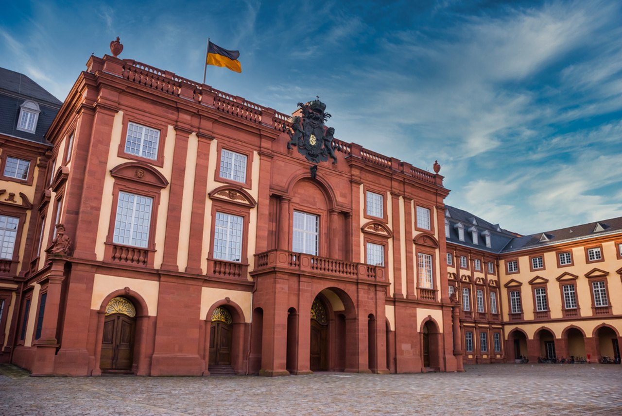 Barockschloss Mannheim, Hauptfassade