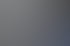 Eine Frau spricht in einer Beratung, ihr gegenüber macht sich jemand Notizen.