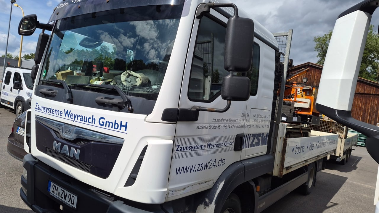 Leichter Pritschen-LKW