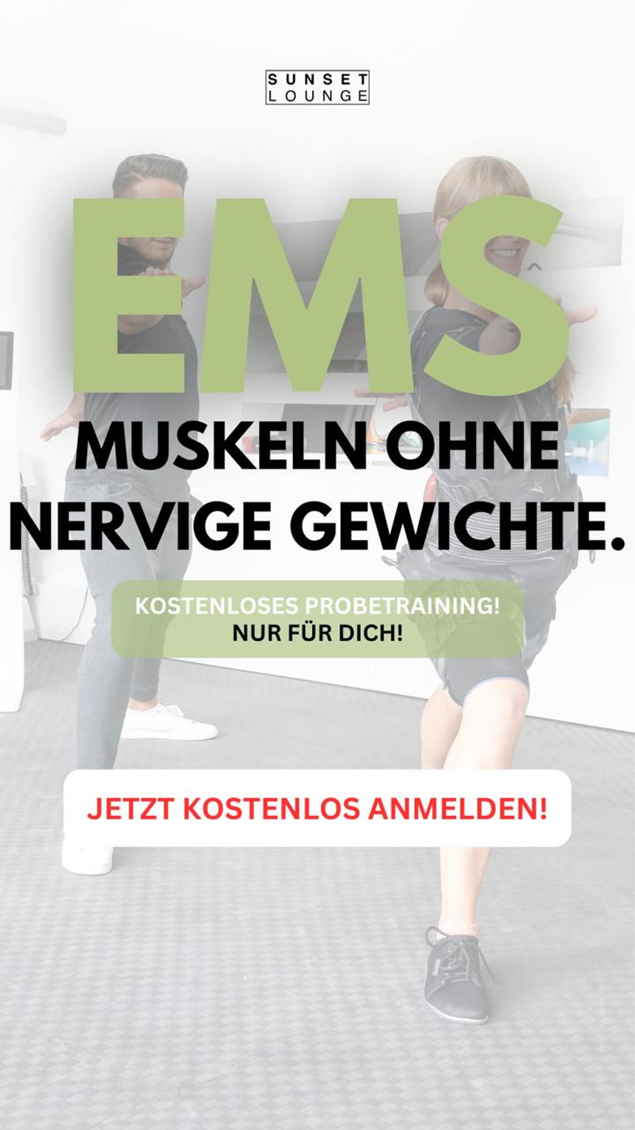 Anzeige Sunset Lounge: zwei Personen beim EMS-Training, „EMS: Muskeln ohne nervige Gewichte“, kostenloses Probetraining