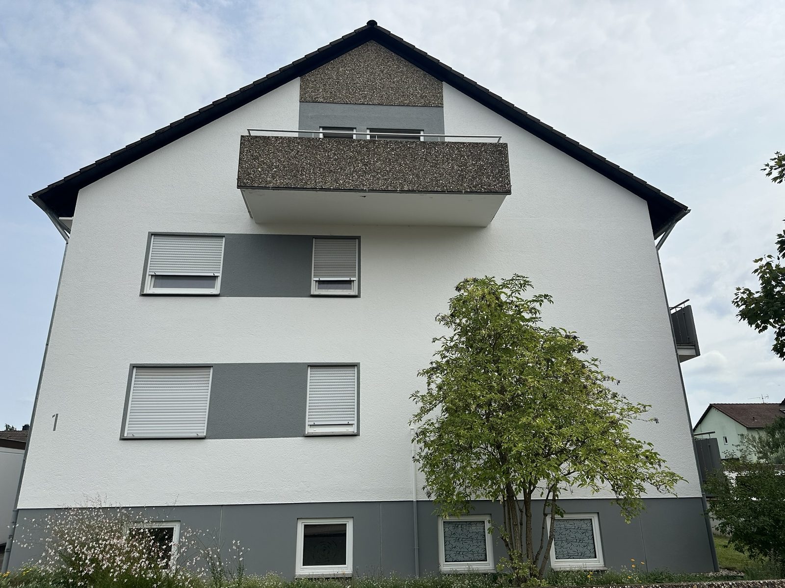 Mehrfamilienhaus mit 6 Wohneinheiten in Stutensee – EWärmeG-Nachweis