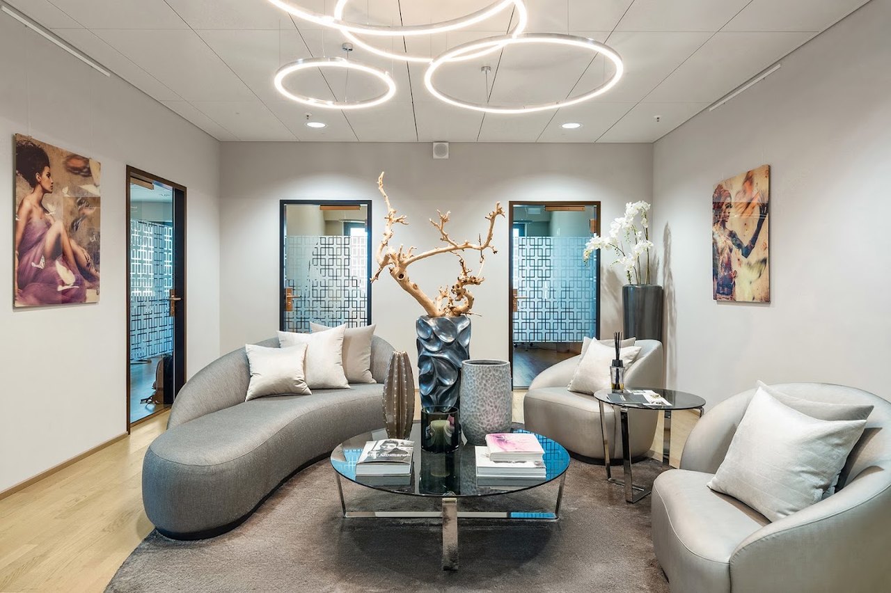 Lounge und Empfangsbereich am Standort der Müller Advisory Group in Stuttgart