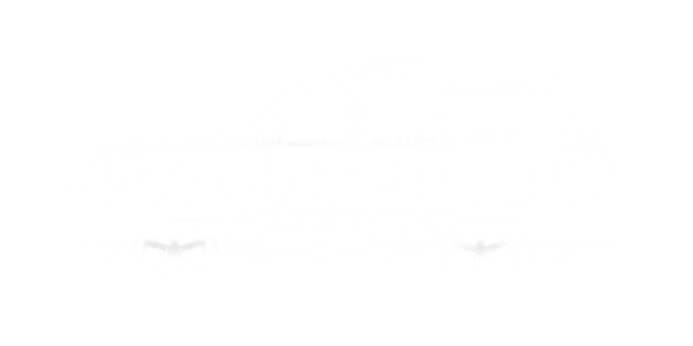 SUV-Umriss mit Text "GUTACHTER NRW ARMIN TURKIC" in Weiß auf dunkelgrünem Hintergrund.