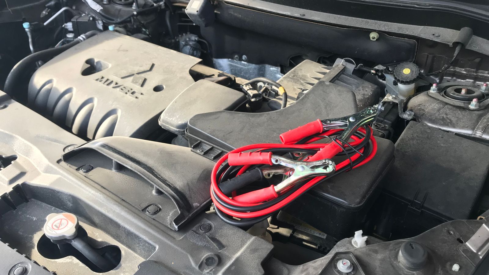 Dead Battery in Lake Helen: Do You Need a Jump-Start or a Tow?