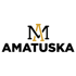 Logo Amatuska mit stilisierten Großbuchstaben "A" und "M" in Gold und Schwarz über dem Schriftzug "AMATUSKA".
