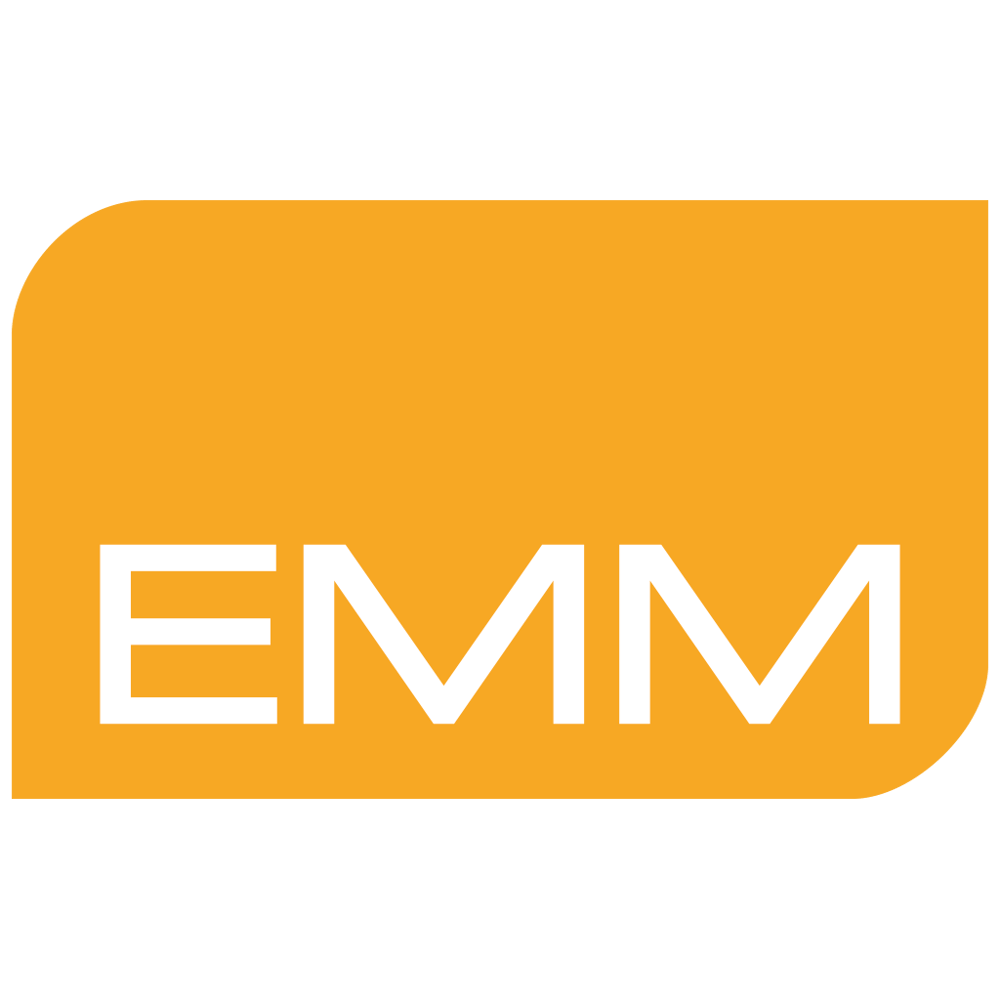 Orangefarbenes Logo mit abgerundeten Ecken und dem weißen Schriftzug „EMM“.