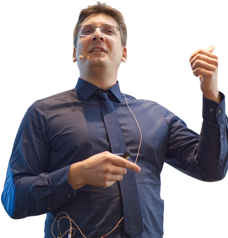 Falk Elsner auf der Bühne eines TradingBrothers-Seminars