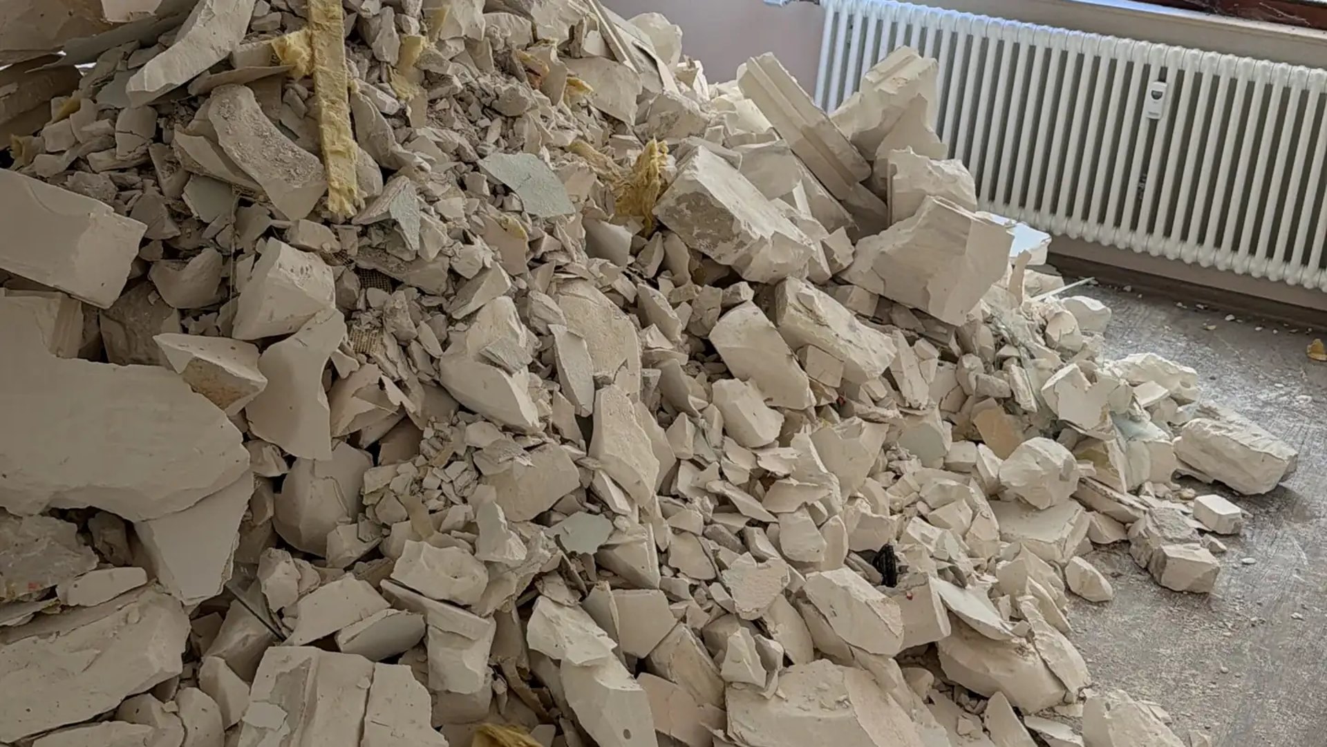 Bauschutt aus Ytong- und Trockenbauwänden