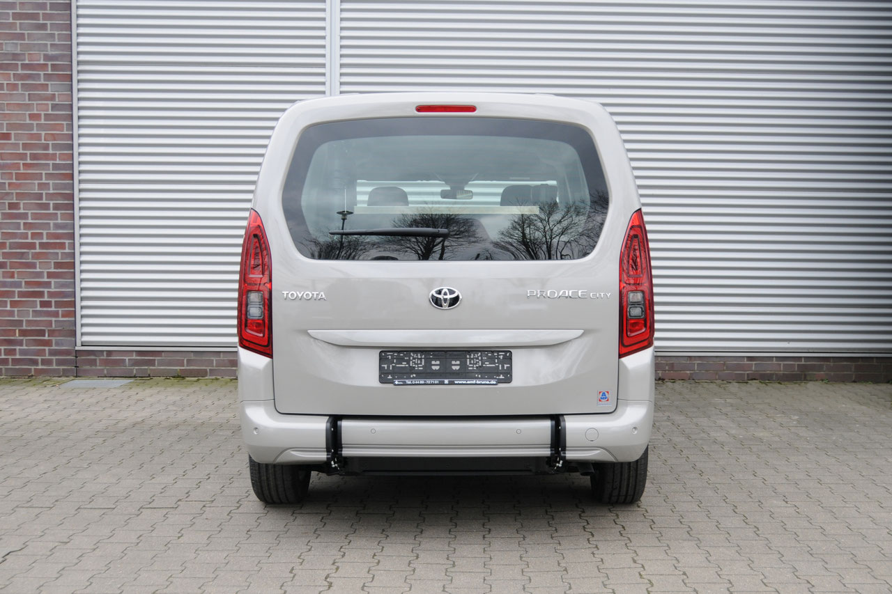 Toyota Proace City mit Heckausschnitt – Bild 8